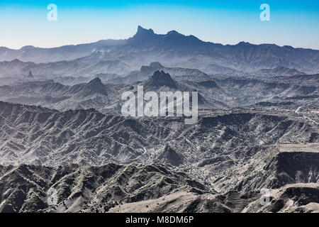 Robusto paesaggio di montagna arida, Serra da Malagueta, Santiago, Capo Verde, Africa Foto Stock