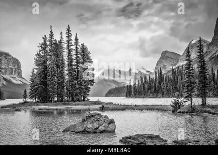 Columbia Campi di Ghiaccio,Mount Athabasca e il Ghiacciaio Athabasca nel Parco Nazionale di Jasper, Alberta, Canada, America del Nord Foto Stock