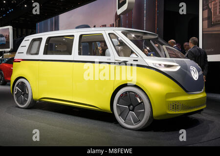 ENEVA, Svizzera - Marzo 7, 2018: Volkswagen I.D. Buzz electric self-guida camper presentato al 88th Geneva International Motor Show. Foto Stock