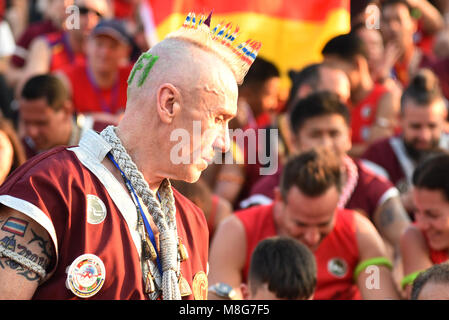 Thailandia. Xvii Mar, 2018. Più di 1.260 pugili cerimonia a cui hanno partecipato il Wai Khru Ram Muay nell'antica capitale thailandese Ayutthaya durante la Thai Boxing Association arti marziali Tailandesi Institute Association World Boxing la federazione professionale pugilato associazione della Thailandia organizzato congiuntamente ' mondo wai kru muay thai cerimonia xiv ' si tratta di soldati tailandesi hanno aderito alla lotta per proteggere la Thailandia e questa volta ci sono più di 1.260 i boxer da 57 paesi. Credito: Vichan Poti/Pacific Press/Alamy Live News Foto Stock