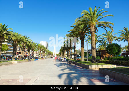 Salou, Spagna - 13 agosto 2017: Salou è una delle più grandi città turistiche in Spagna. Foto Stock