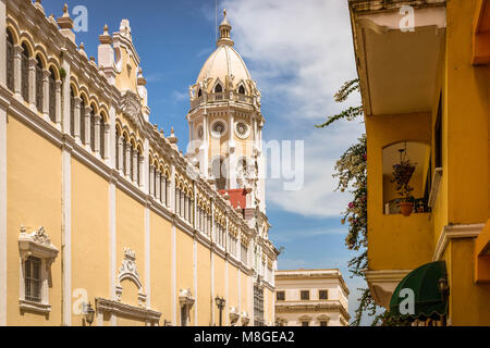 Il Palacio Bolivar era originariamente (costruito nel 1673), il Convento della vicina San Francisco de Asis chiesa, Casco Viejo Foto Stock