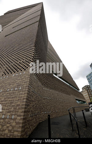 La Tate Modern Gallery di Londra. Vista laterale Foto Stock