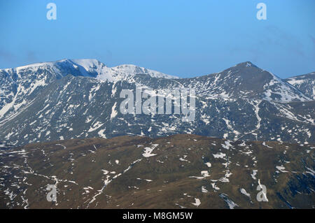 Il Wainwrights Helvellyn, lato bianco & Catstyecam da vicino Rampsgill testa nel Parco Nazionale del Distretto dei Laghi, Cumbria, Inghilterra, Regno Unito. Foto Stock