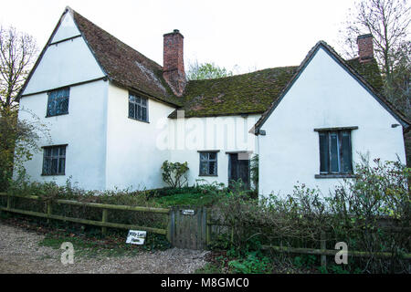 Flatford Mill casa paglia paglia paglia famoso Constable recinto paese scherma camino casa bianco Willy Lot bianco edificio fieno wain fattoria edificio segno Foto Stock