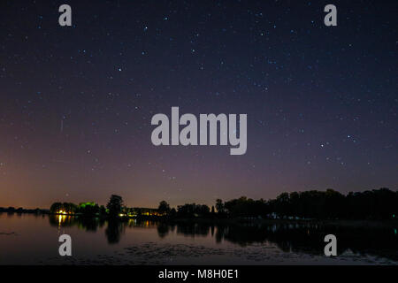 Nightsky sul lago Foto Stock