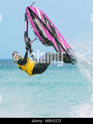 Jet-ski stunt rider in azione Foto Stock