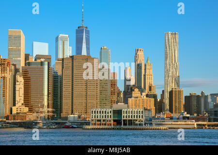 SKYLINE DEL CENTRO EAST RIVER MANHATTAN NEW YORK CITY USA Foto Stock