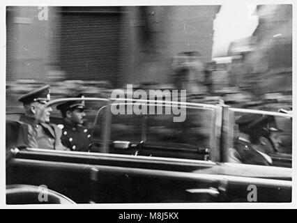 Foto storiche della Seconda guerra mondiale: Hitler e Mussolini, Ribbentropp, Ciano, Starace, Bottai visitando Florenz, Italia - Maggio 9, 1938 Foto Stock