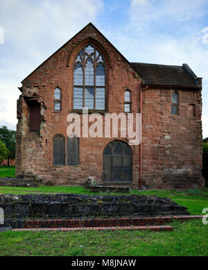 Whitefriars convento carmelitano, Coventry pietra arenaria rossa edificio costruito 1342 Foto Stock