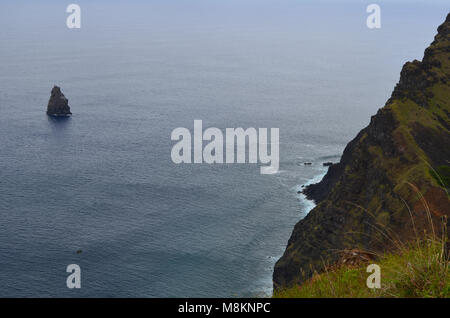 Motu Nui, Motu Iti e Motu UAE UAE di isolotti di origine vulcanica di Rapa Nui (l'isola di pasqua) Foto Stock