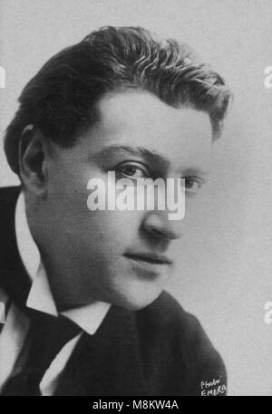 Ritratto di Sacha Guitry ( 1885 - 1957 ) attore - Fotografia di Emera Foto Stock