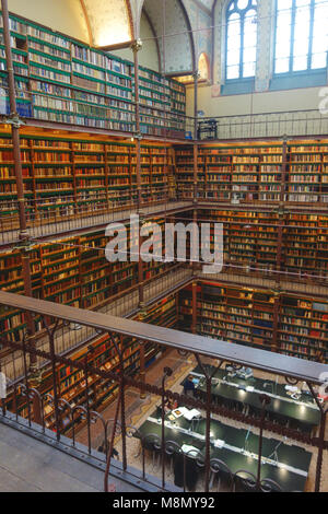 Dic 20, 2017 - La Biblioteca del Rijksmuseum di Amsterdam. Una delle più famose belle biblioteche e sale di lettura nel mondo Foto Stock