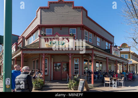 Wendel's Book Store e cafè nel centro di Fort Langley, British Columbia. Foto Stock