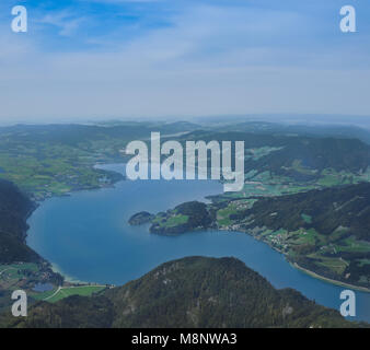 Blick vom Schafberg auf den Mondsee Foto Stock