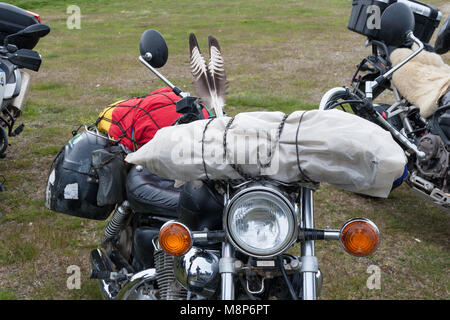 Motocicli da tutto il mondo si incontrano in Ushuaia per la convention annuale noto come 'Latitudine 54.". Foto Stock