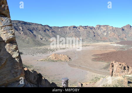 "Santa Cruz" "Tenerife' "Madonna nera" "Cristo sulla croce' 'candeleria' mariano basilica 'mount teide" "volcanoe" "Flussi di lava" "vacanze". Foto Stock