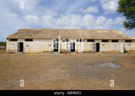 Blocchi di caserme, Museu do Tarrafal, Tarrafal Camp, Tarrafal, isola di Santiago, Capo Verde Foto Stock