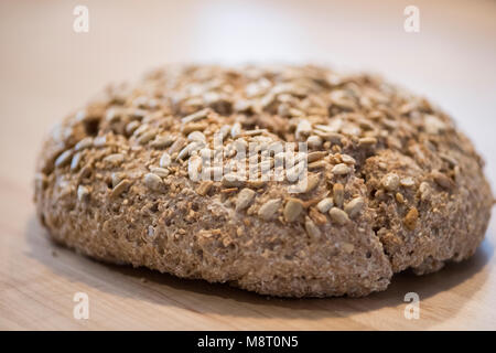 Irlandese pane marrone con semi Foto Stock