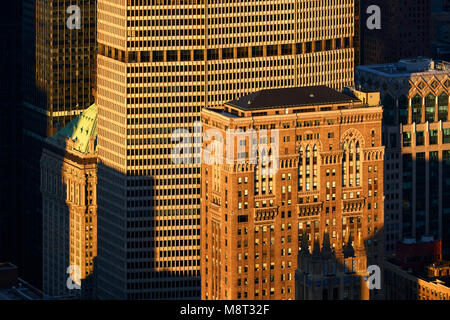 Vista aerea al tramonto del Lincoln edificio e l'edificio MetLife grattacieli. Midtown Manhattan, a New York City Foto Stock