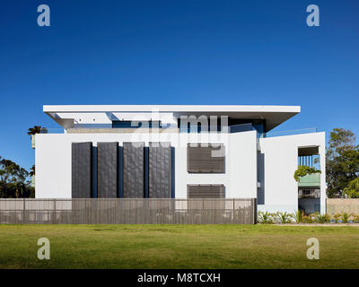 Elevazione laterale. Lawson appartamenti, Byron Bay, Australia. Architetto: Fender Katsalidis, 2016. Foto Stock