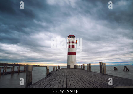Il bel lago di Neusiedl ( (Podersdorf am See,Ferto a nome ungherese), Burgenland-Austria Foto Stock
