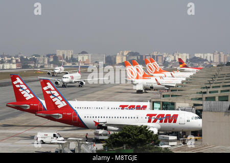 Sao Paulo, SP, Brasile - 05 Ottobre 2011: all'Aeroporto di Congonhas Operations Foto Stock