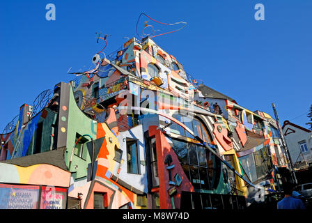 Bratislava, Slovacchia. Lo Spirito / Hotel Galeria spirito dietro la stazione ferroviaria principale Foto Stock