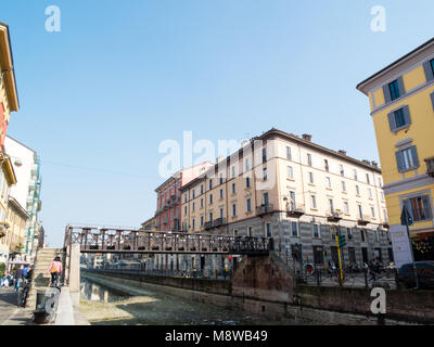 Milano-ITALIA-03 12 2014, Zona Navigli canale d'acqua passa attraverso la città di Milano, la Milano di Navigli sono un sistema di irrigazione e canali navigabili, Foto Stock