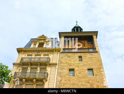 Ginevra, Svizzera - 18 Giugno 2016: torre dell orologio in città Foto Stock