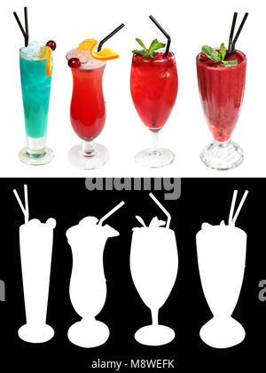 Serie di cocktail decorato con foglie di menta e fettine di arancio con un canale alfa Foto Stock