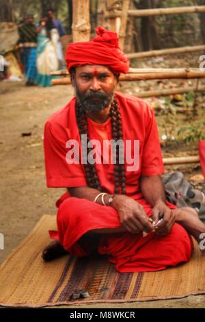 Ritratto di un sadhu , Monaco , santo uomo Foto Stock