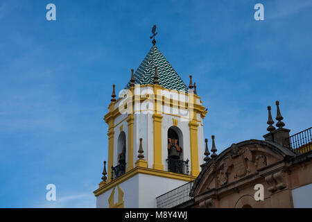 Nuestra Señora del Socorro Chiesa torre. Ronda, Spagna Foto Stock