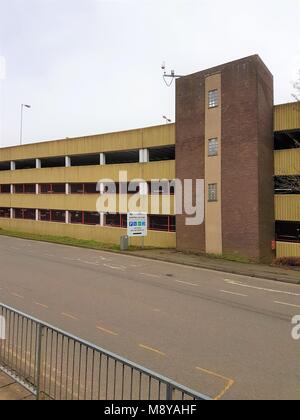 Multipiano parcheggio auto a Northampton, Regno Unito Foto Stock