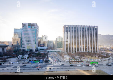 Seoul, Corea del Sud - 6 Marzo 2018 : L'edificio del governo centrale complesso in Gwanghwamun square, città di Seoul Foto Stock