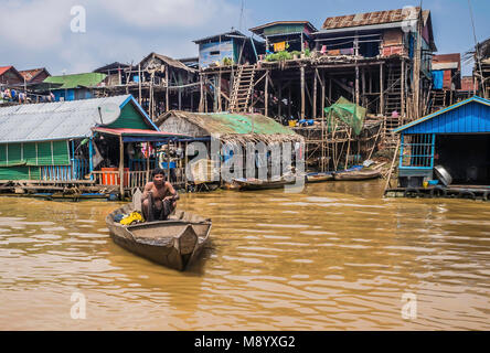 Il Stilted case di pescatori di Tonle Sap, Cambogia Foto Stock