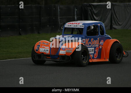 Legenda coupe racing nella neve Foto Stock