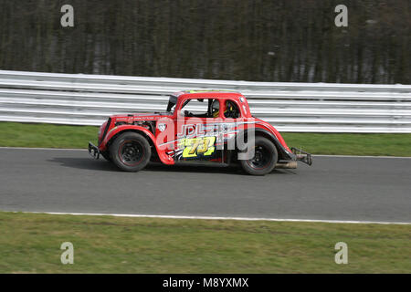 Legenda coupe racing nella neve Foto Stock