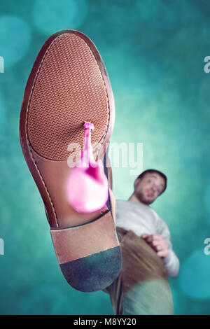Bubble Gum bloccato alla calzatura Foto Stock
