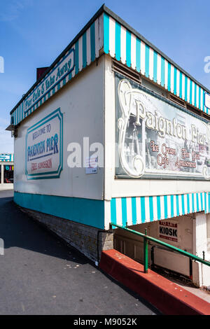 Benvenuto a Paignton Pier, Paignton, Devon. Foto Stock