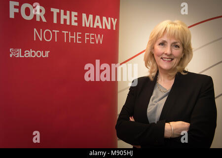 Jennie Formby presso la sede di lavoro nel centro di Londra dopo che essa è stata nominata come parte del nuovo segretario generale, diventando solo la seconda donna a ricoprire il posto. Foto Stock