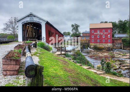 Il Bridgeton ponte coperto in Indiana Foto Stock