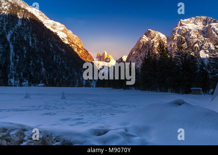 Tre Cime di Lavaredo, tre picchi in inverno, Alto Adige, Dolomiti di Sesto, Alto Adige, Italia #AlamyPOTW Foto Stock