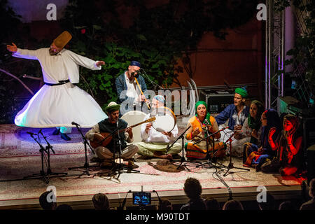 Musica Sufi concerto presso l'Istituto di cultura islamica, Parigi, Francia. Foto Stock