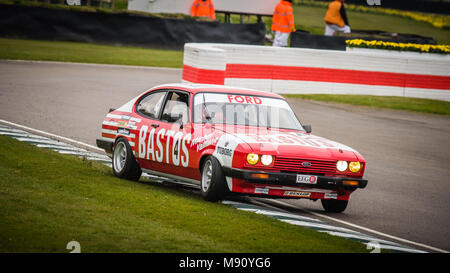 Richard Meins guida del 1979 Bastos liveried Ford Capri di Gerry Marshall trofeo durante il Goodwood Assemblea dei Soci 76 a Goodwood circuito motore Foto Stock