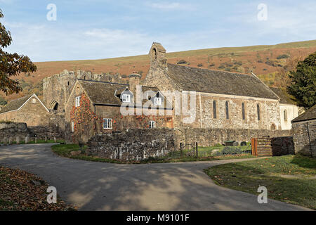 La chiesa di St David a Llanthony Priory Galles Foto Stock