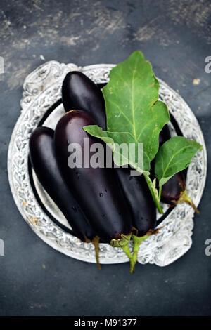 Lunga melanzane viola Foto Stock