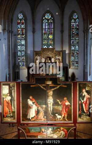 Museo Unterlinden. La pala Isenheim, Nikolaus Hagenauer e Matthias GrŸnewald, in 1512Ð1516. La crocifissione di Cristo. Colmar. La Francia. Foto Stock