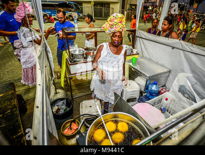 Baianas, Farol da Barra, Salvador, Bahia, Brasile. Foto Stock