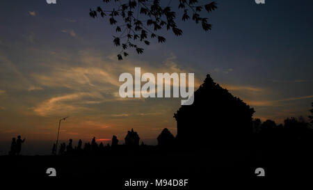 Tempio Ijo (indonesiano: Candi Ijo) è un tempio indù, situato a 4 chilometri da Ratu Boko o circa 18 chilometri a est di Yogyakarta, Indonesia. Foto Stock